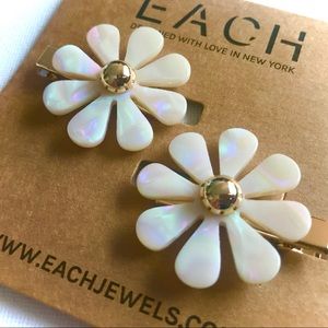 Each Jewels Flower Barrette Set